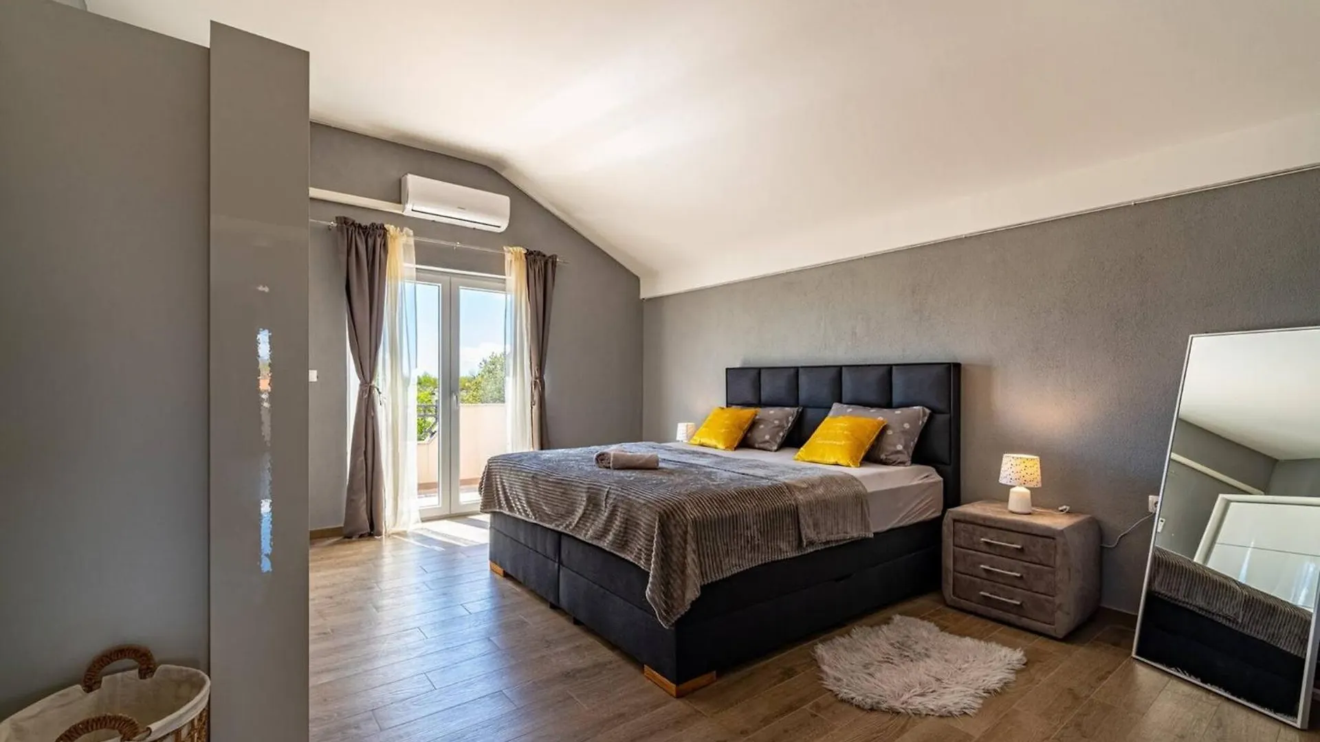 My Dalmatia - Luxury Villa Escape With Private Pool, Game Room And Home Gym Perusic Benkovacki