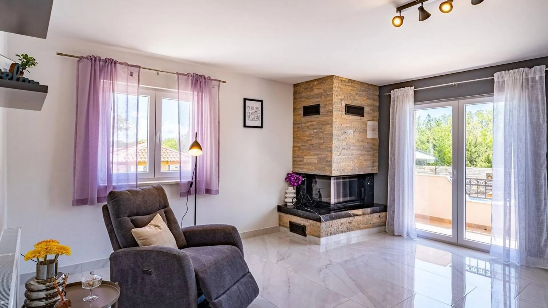 My Dalmatia - Luxury Villa Escape With Private Pool, Game Room And Home Gym Perusic Benkovacki 0*,  Croatia